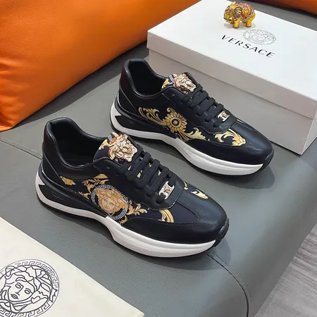 ヴェルサーチ カジュアルシューズ