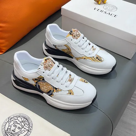 ヴェルサーチ カジュアルシューズ