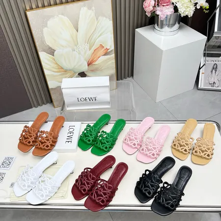 ロエベ スリッパ