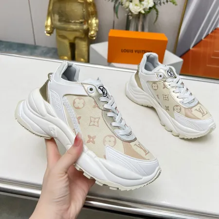ルイヴィトン スニーカー