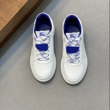 バーバリー ス スニーカー