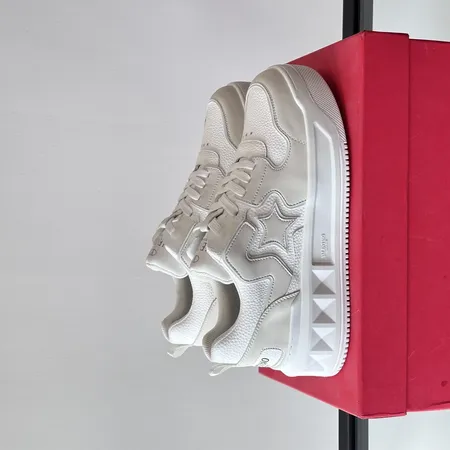 ヴァレンティノ カジュアルシューズ