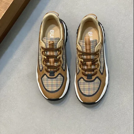 バーバリー ス スニーカー