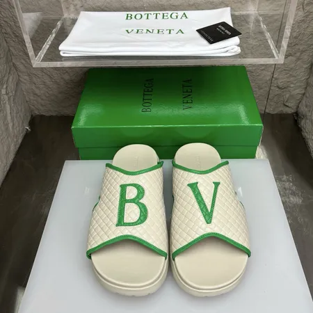 ボッテガ ヴェネタ スリッパ