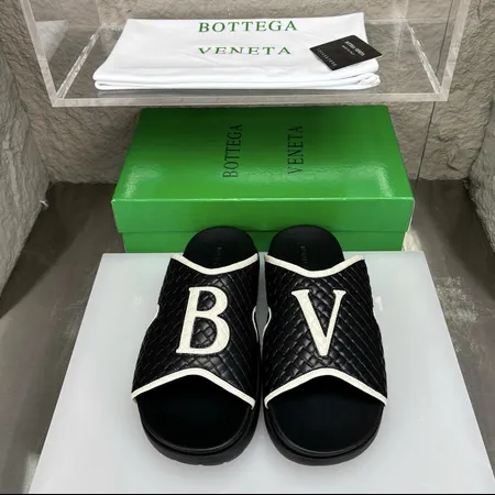 ボッテガ ヴェネタ スリッパ