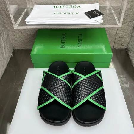 ボッテガ ヴェネタ スリッパ