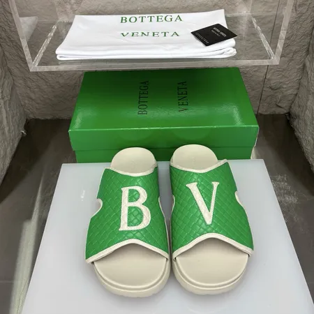ボッテガ ヴェネタ スリッパ