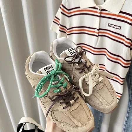 ミュウミュウ スニーカー
