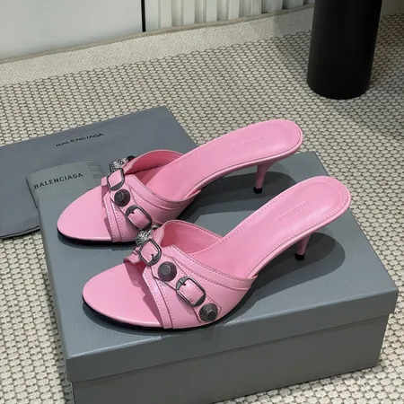 バレンシアガ サンダル