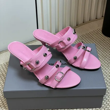 バレンシアガ サンダル