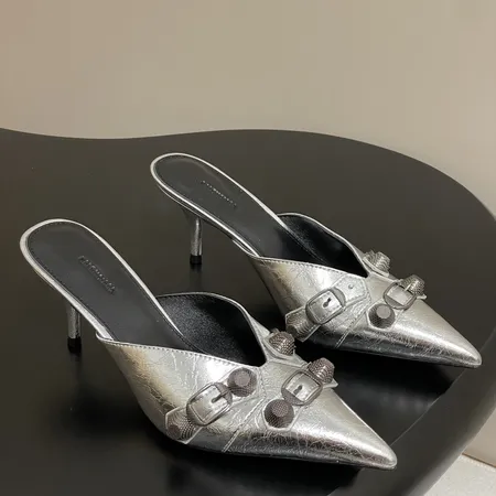 バレンシアガ サンダル