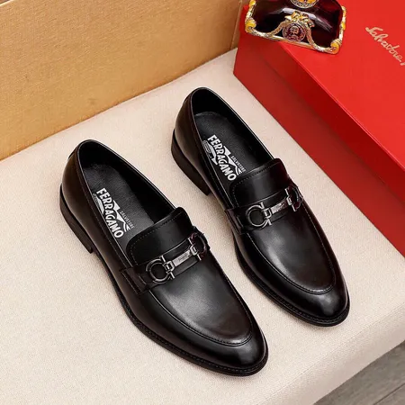 フェラガモ ビジネスシューズ