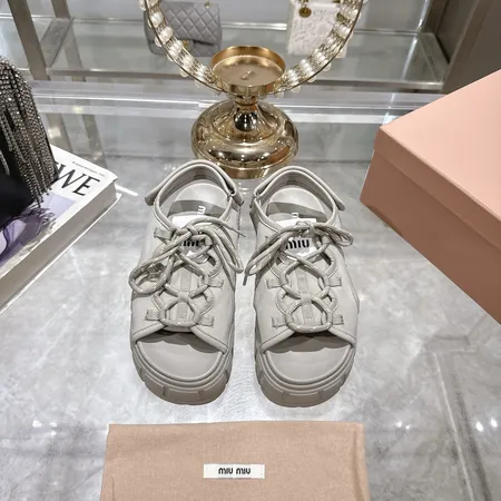 ミュウミュウ サンダル