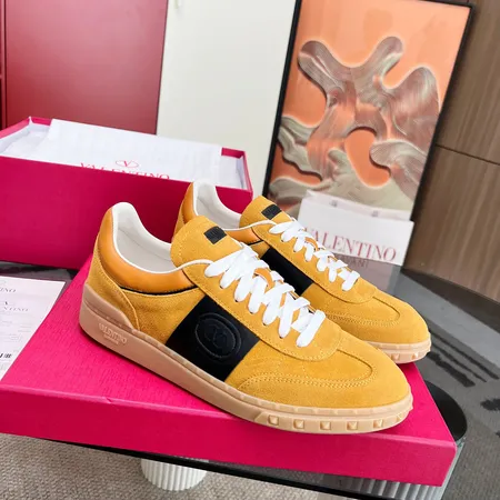 ヴァレンティノ カジュアルシューズ