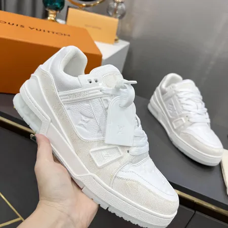 ルイヴィトン カジュアルシューズ