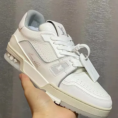 ルイヴィトン カジュアルシューズ