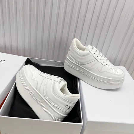 セリーヌ カジュアルシューズ