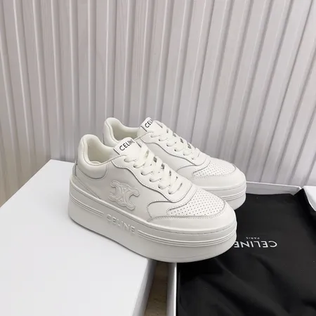 セリーヌ カジュアルシューズ