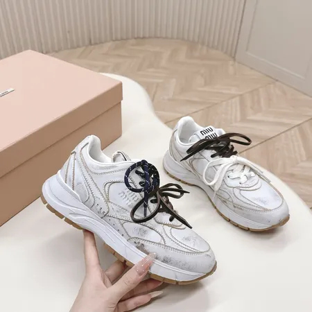 ミュウミュウ スニーカー