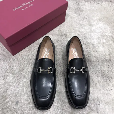 フェラガモ ビジネスシューズ