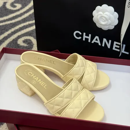 シャネル サンダル