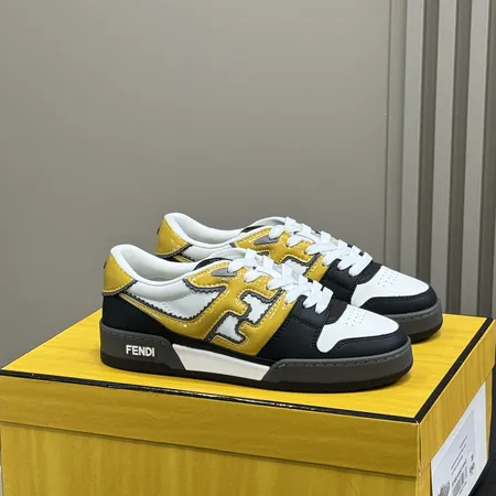 フェンディ カジュアルシューズ