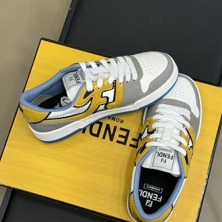 フェンディ カジュアルシューズ