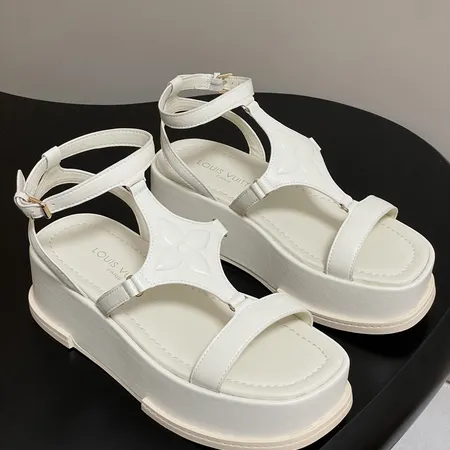 ルイヴィトン サンダル