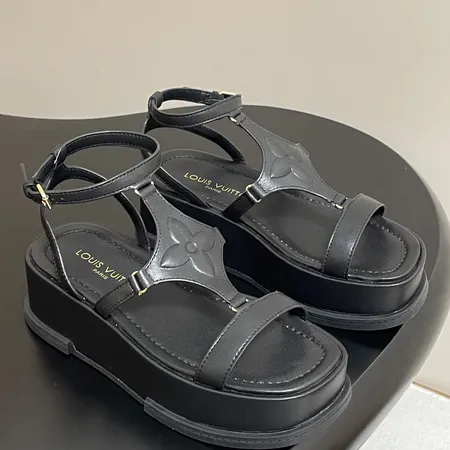 ルイヴィトン サンダル