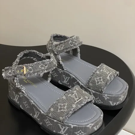 ルイヴィトン サンダル