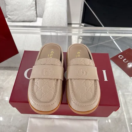 グッチ スリッパ