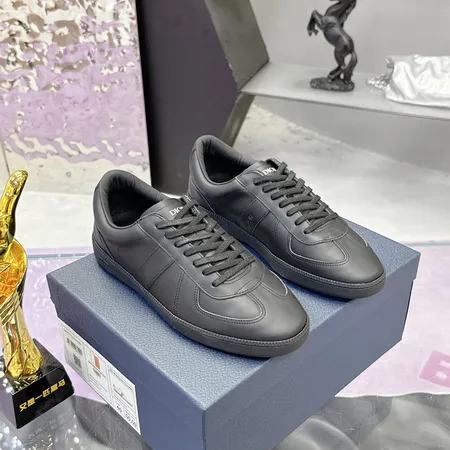 ディオール カジュアルシューズ