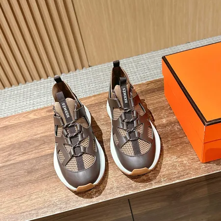 エルメス スニーカー