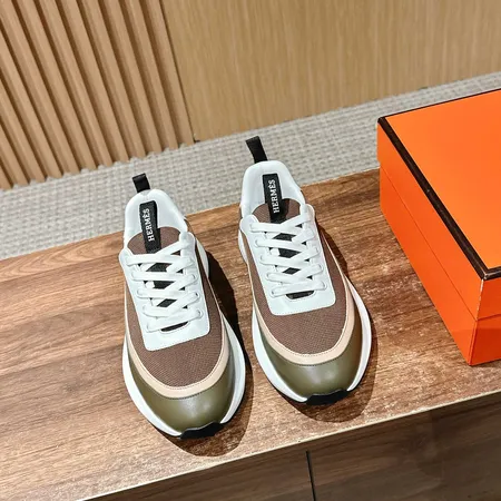 エルメス スニーカー