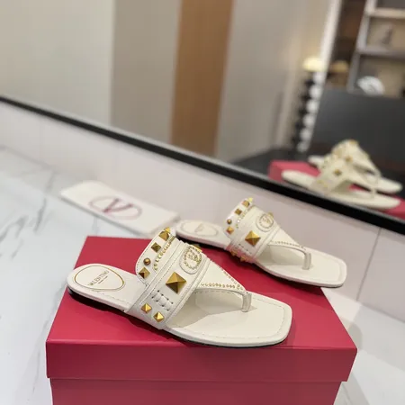 ヴァレンティノ スリッパ