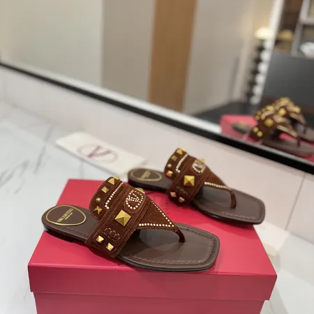 ヴァレンティノ スリッパ