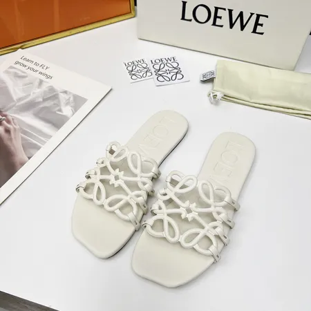 ロエベ スリッパ