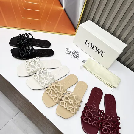 ロエベ スリッパ