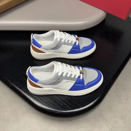 フェラガモ カジュアルシューズ