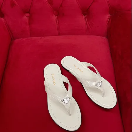 プラダ スリッパ