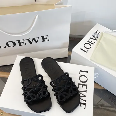 ロエベ スリッパ