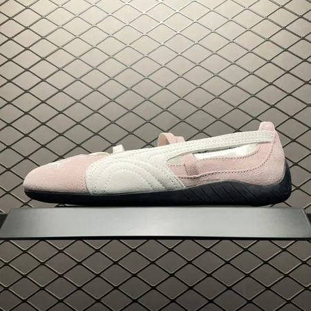 プーマ カジュアルシューズ