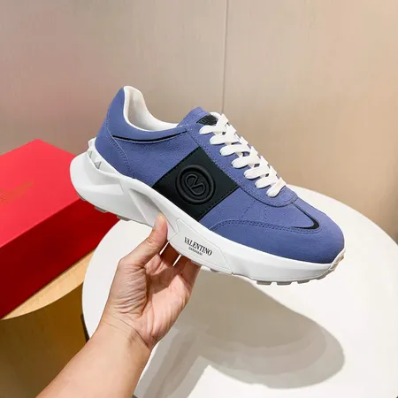 ヴァレンティノ カジュアルシューズ