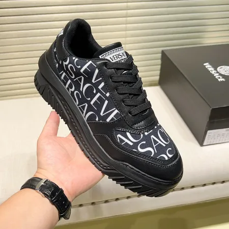 ヴェルサーチ カジュアルシューズ