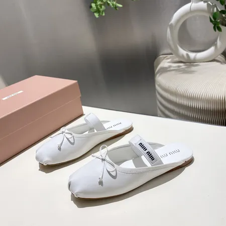 ミュウミュウ スリッパ