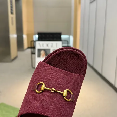 グッチ スリッパ