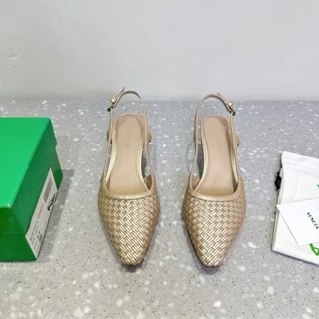 ボッテガ ヴェネタ サンダル