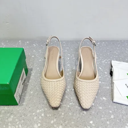 ボッテガ ヴェネタ サンダル