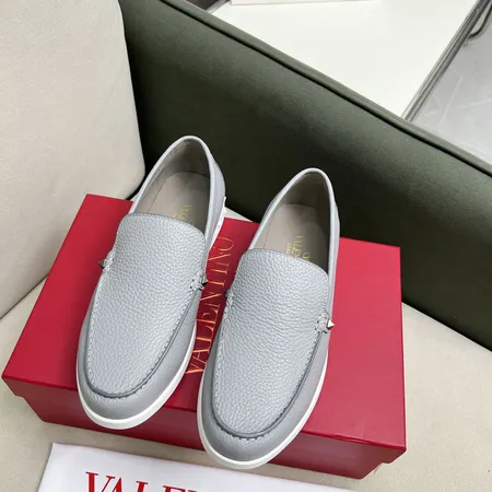 ヴァレンティノ カジュアルシューズ