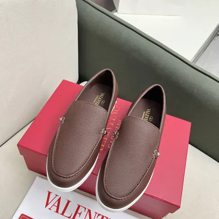 ヴァレンティノ カジュアルシューズ